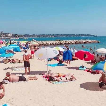Lägenhet Appartement Au Front De La Mer De Juan Les Pins *